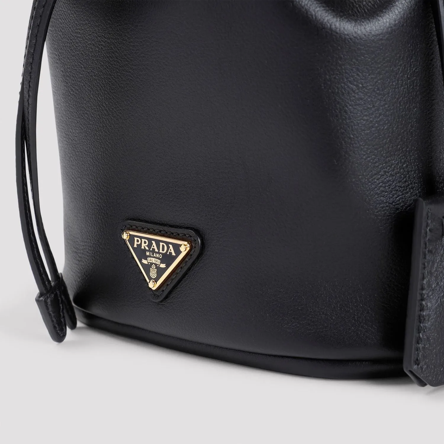 CALF LEATHER BUCKET BAG