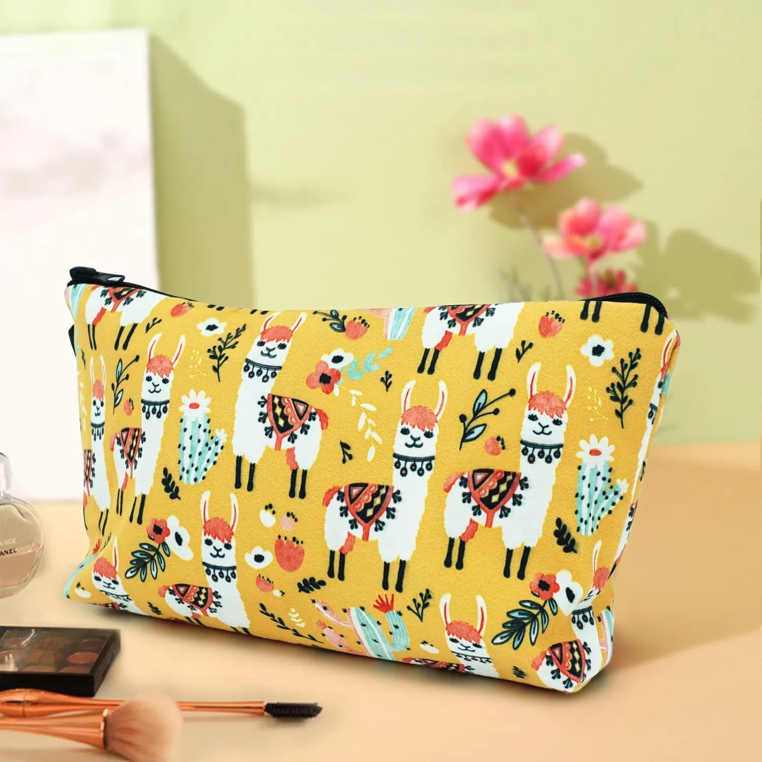 Cosmetic Bags for Women Small Lovely Llama and Cacti Makeup Bag for Purse Travel Toiletry Bag Accessories Organizer Zipper Pouch Gift Idea Yellow