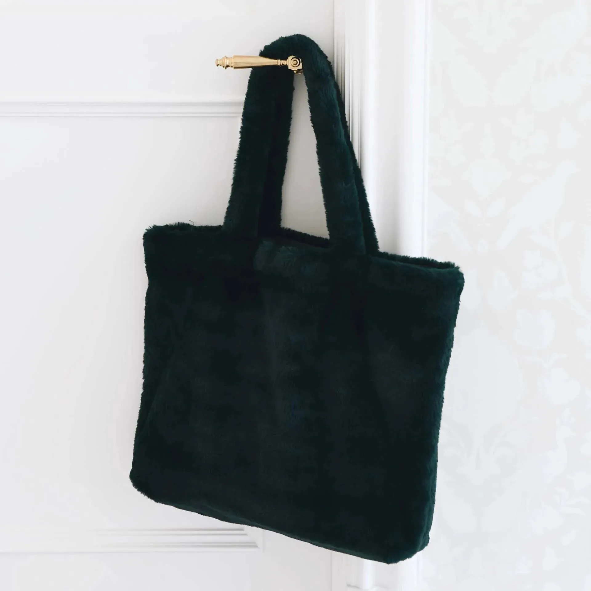 Cozy Cabin Faux Fur Tote - Pine