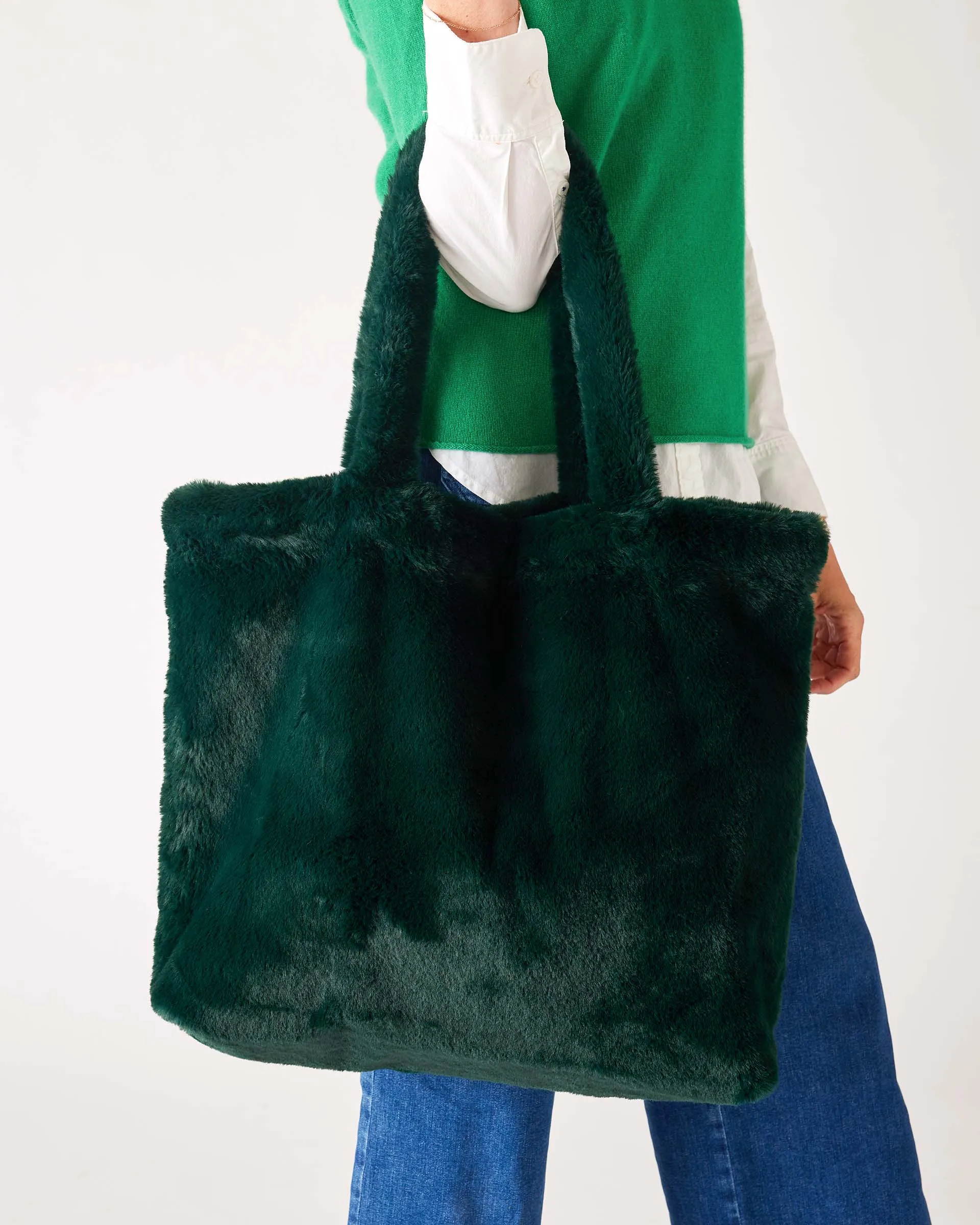 Cozy Cabin Faux Fur Tote - Pine