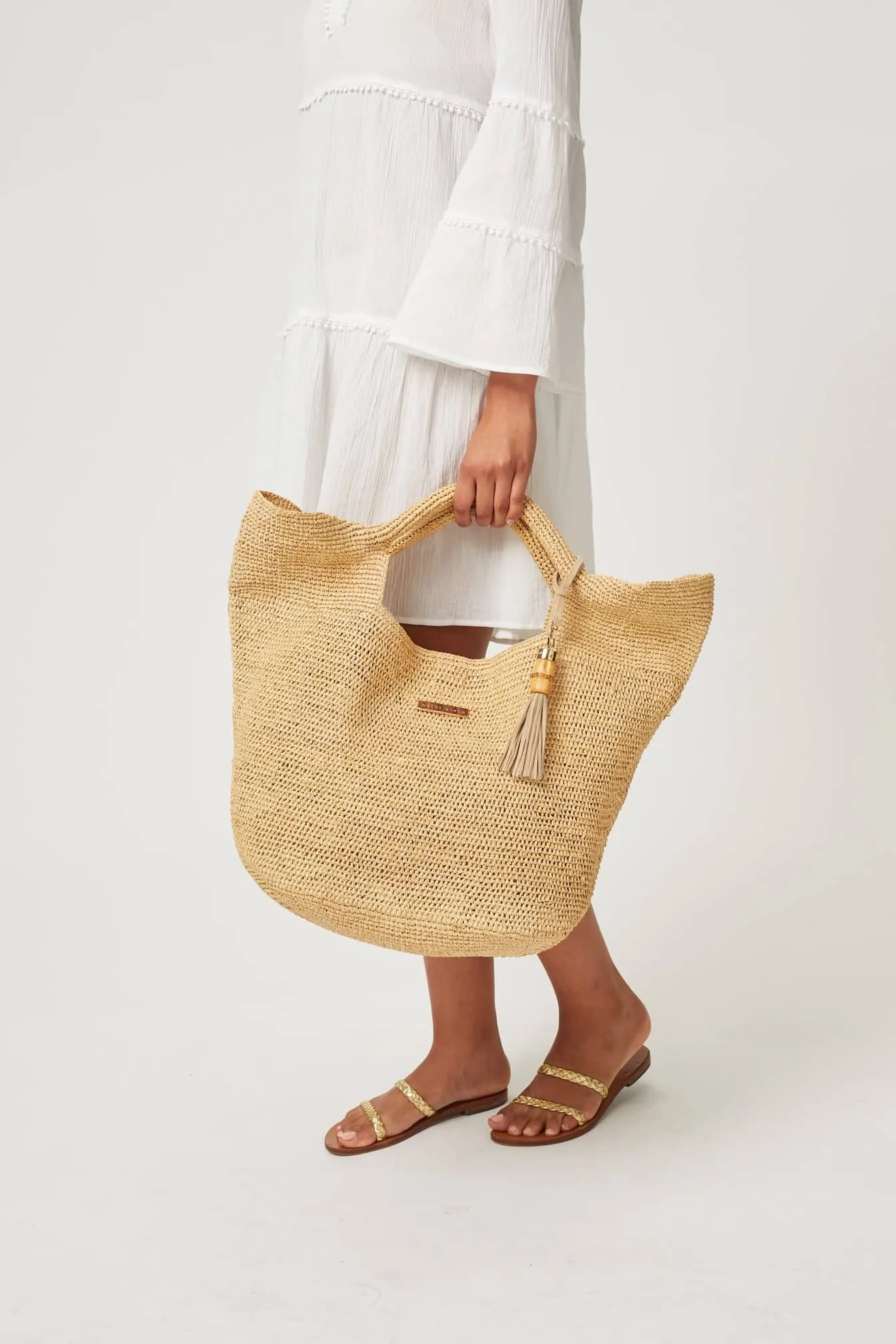 Grace Bay Medium Raffia Bucket Bag