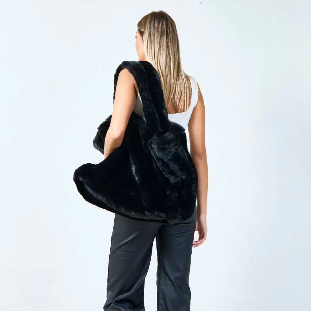 Large faux fur tote bag with plush handles wholesale