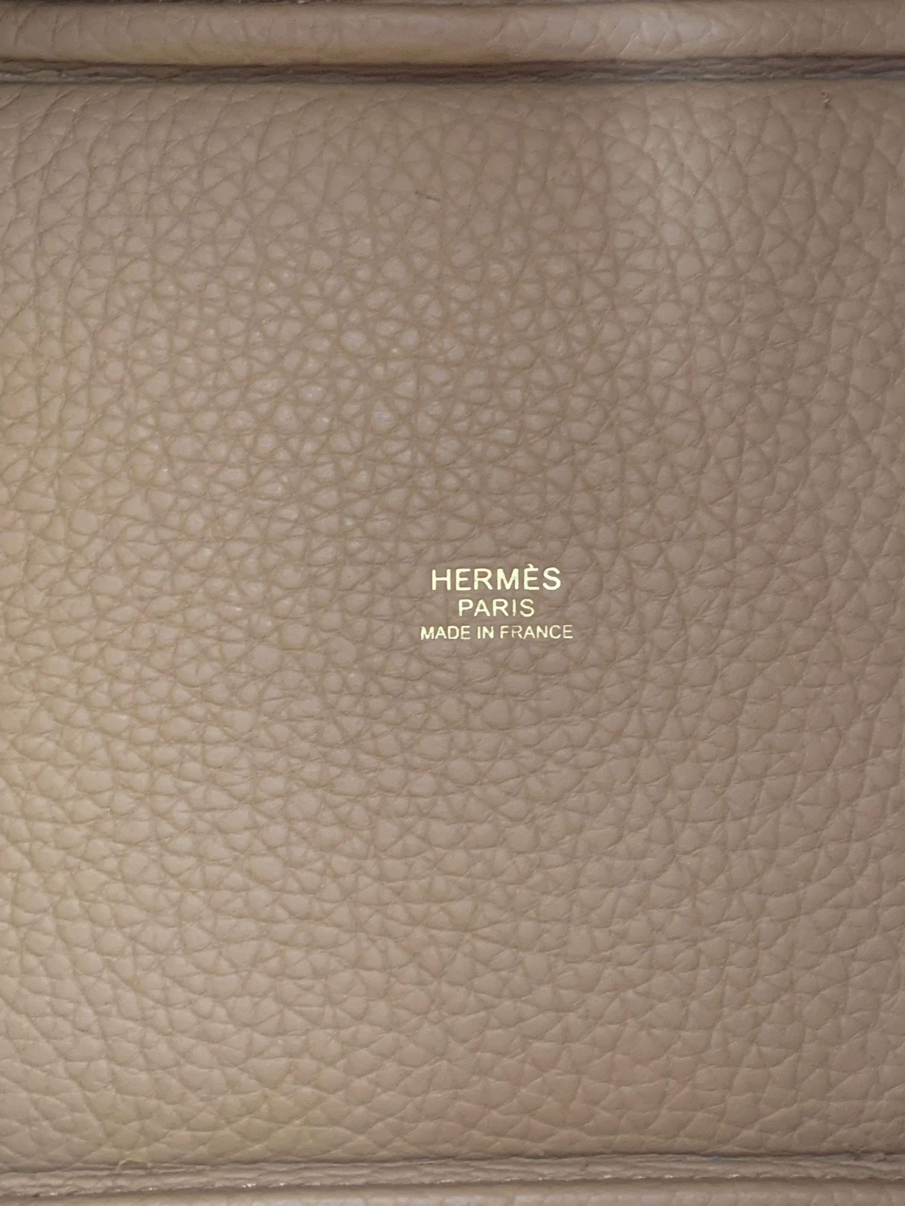 <b> HERMES</b> <br>Picotin 18