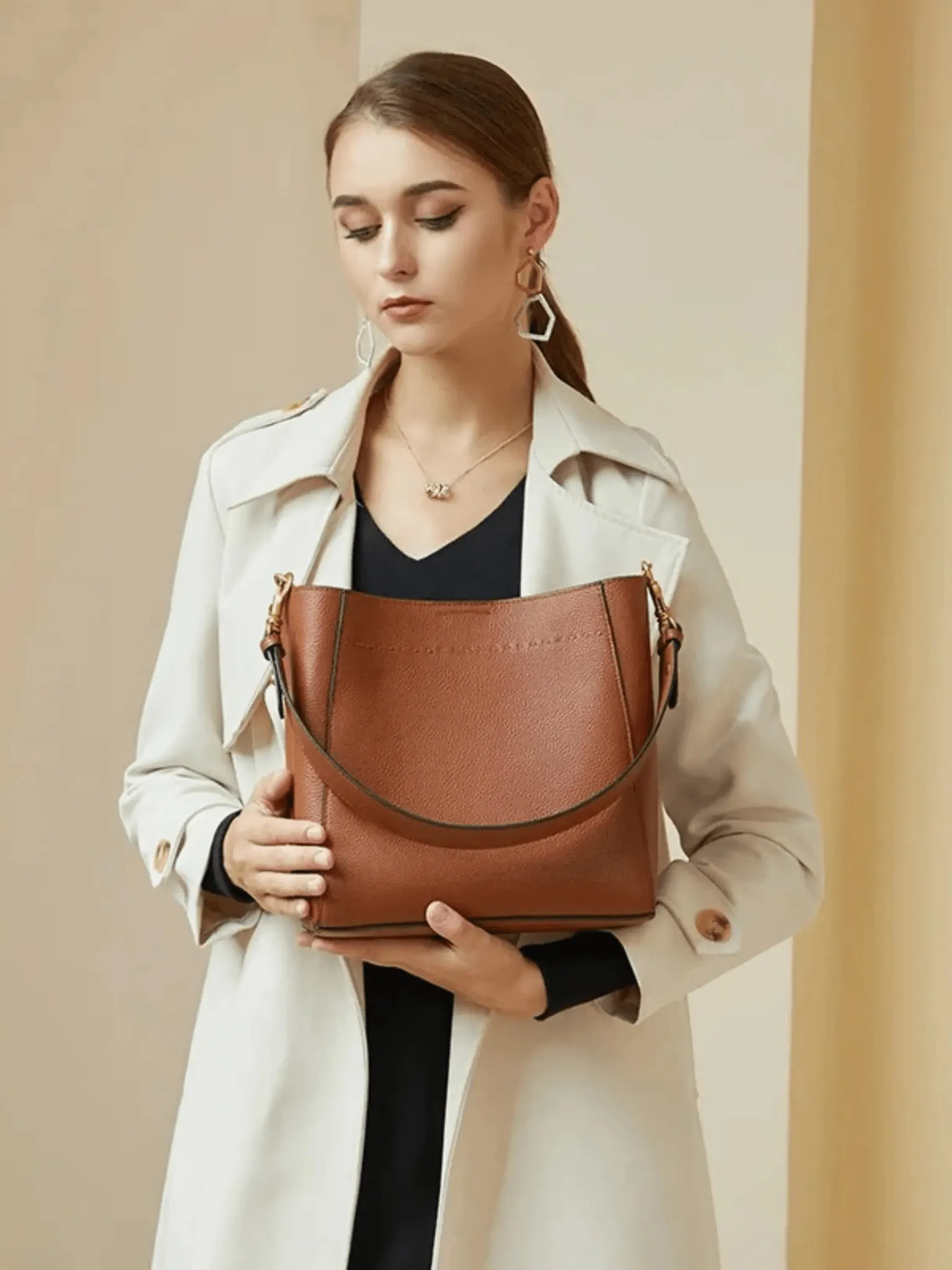 Phoebe | Classic Bucket Shoulder Bag for Everyday Use