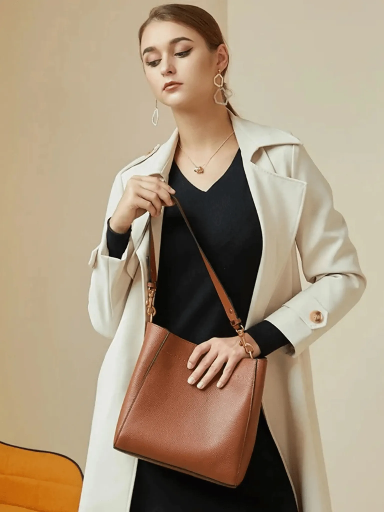 Phoebe | Classic Bucket Shoulder Bag for Everyday Use