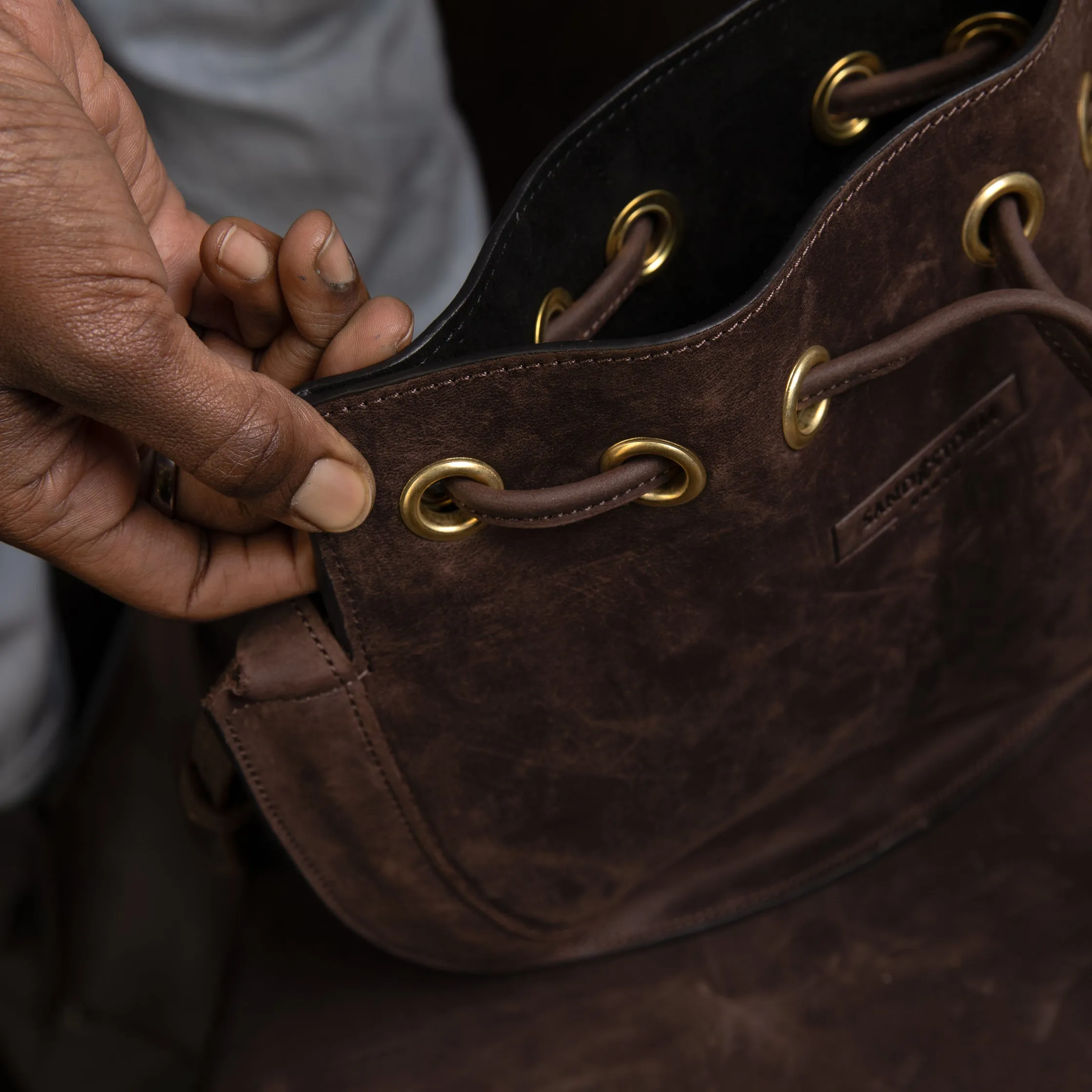 Pull-up Leather Bucket Crossbody Plain