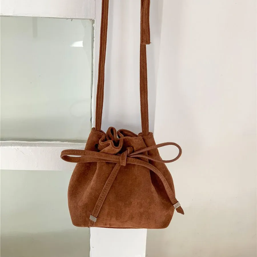 Vvsha Fashion Faux Suede Bucket Bag High Quality Shoulder Bag Designer Crossbody Bags for Women Pleated Drawstring Bags Handbags Chic