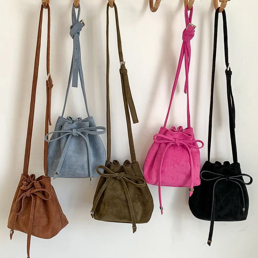 Vvsha Fashion Faux Suede Bucket Bag High Quality Shoulder Bag Designer Crossbody Bags for Women Pleated Drawstring Bags Handbags Chic